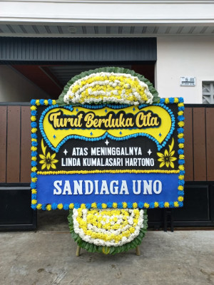 Papan Bunga Duka di Muara Awang