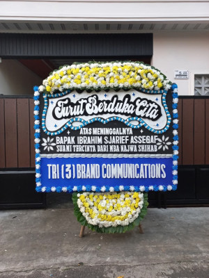 Papan Bunga Duka di Muara Awang